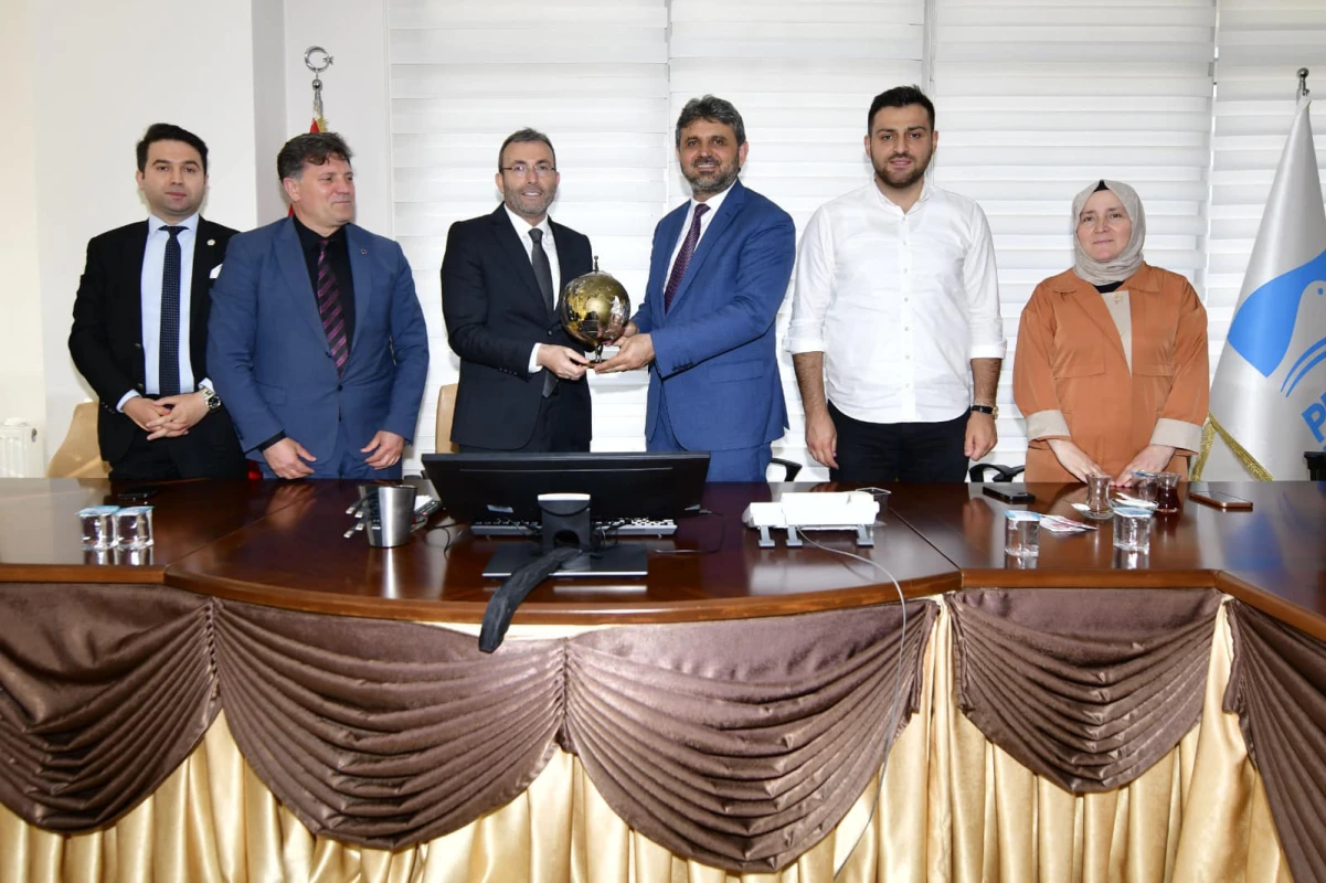 AK Parti Pendik İlçe Başkanımız Özer Sarıkaya ve ilçe yönetimimizi ağırladık