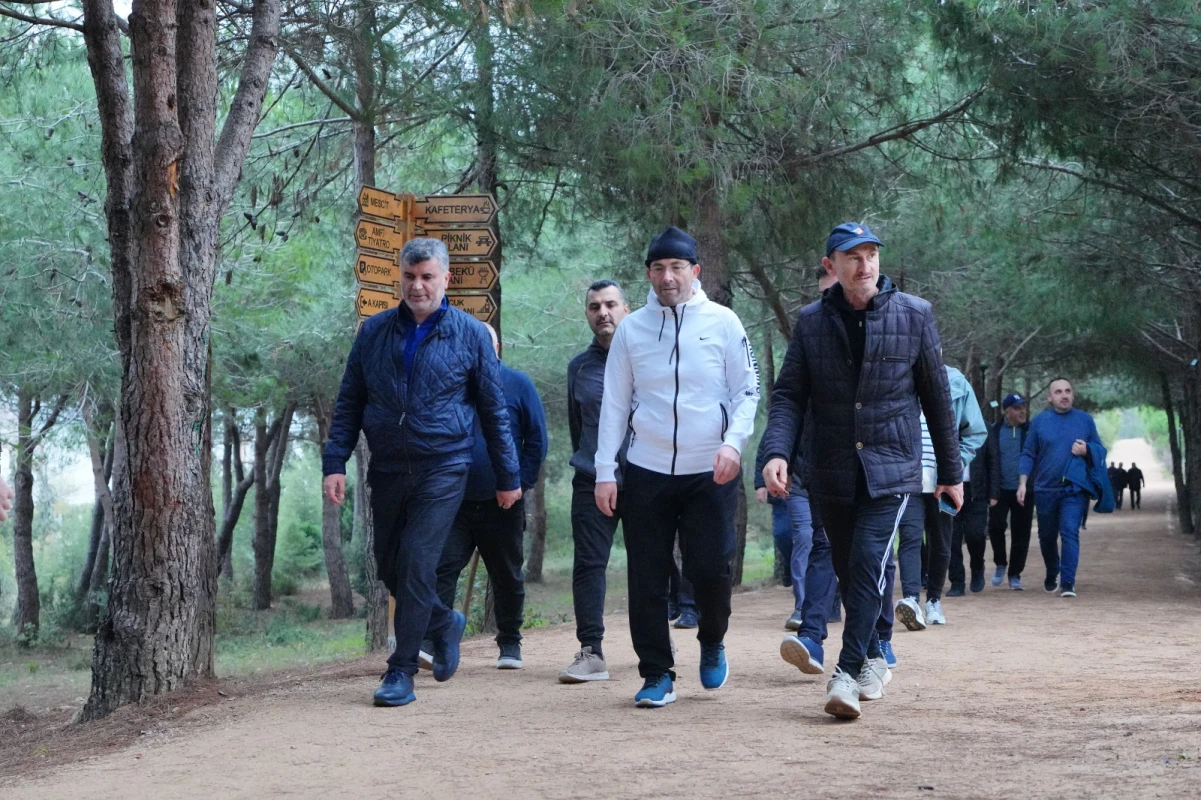 Yeni haftaya Pendik Korumuzun temiz havasında sabah yürüyüşü yaparak başladık