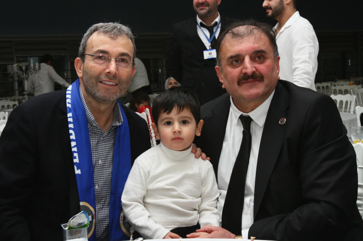 Pendik Ardahan İl Derneği'nin düzenlediği gecede Ardahanlı komşularımızla bir araya geldik