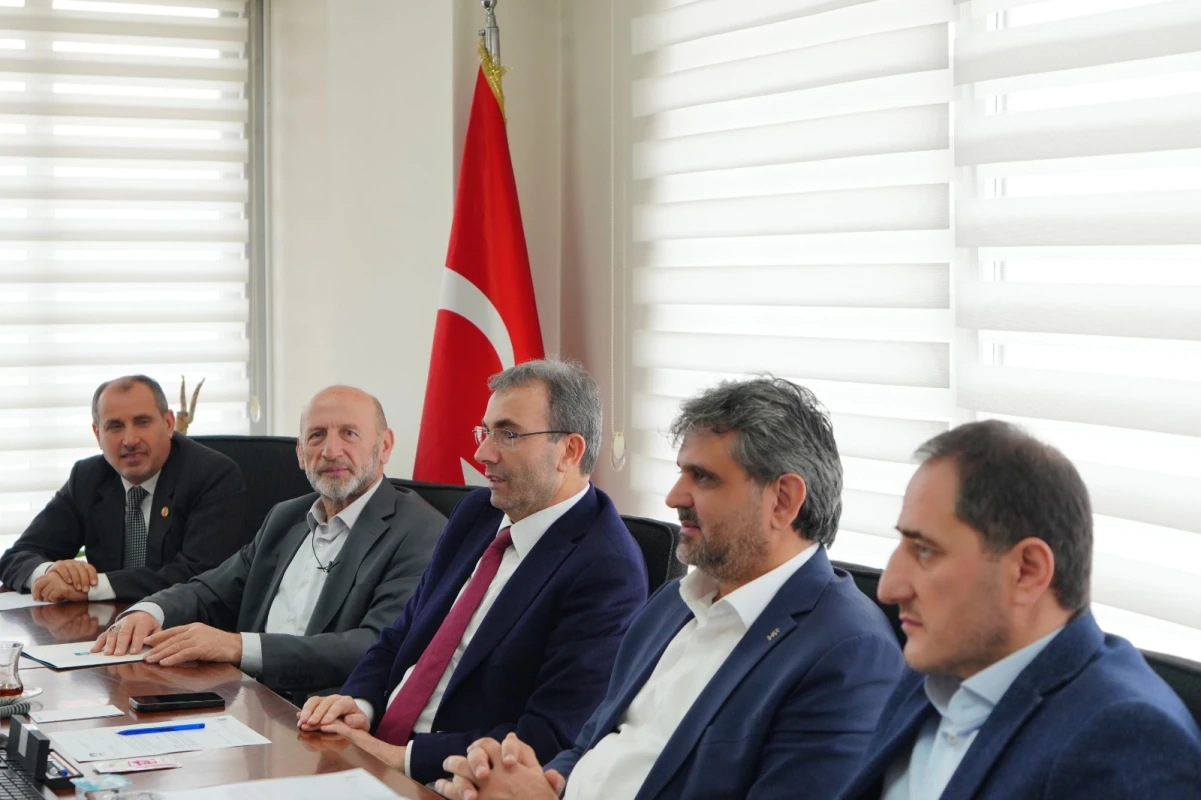 AK Parti Pendik İlçe Başkanımız Özer Sarıkaya ve meclis üyelerimiz ile birlikte Grup Toplantımızı gerçekleştirdik