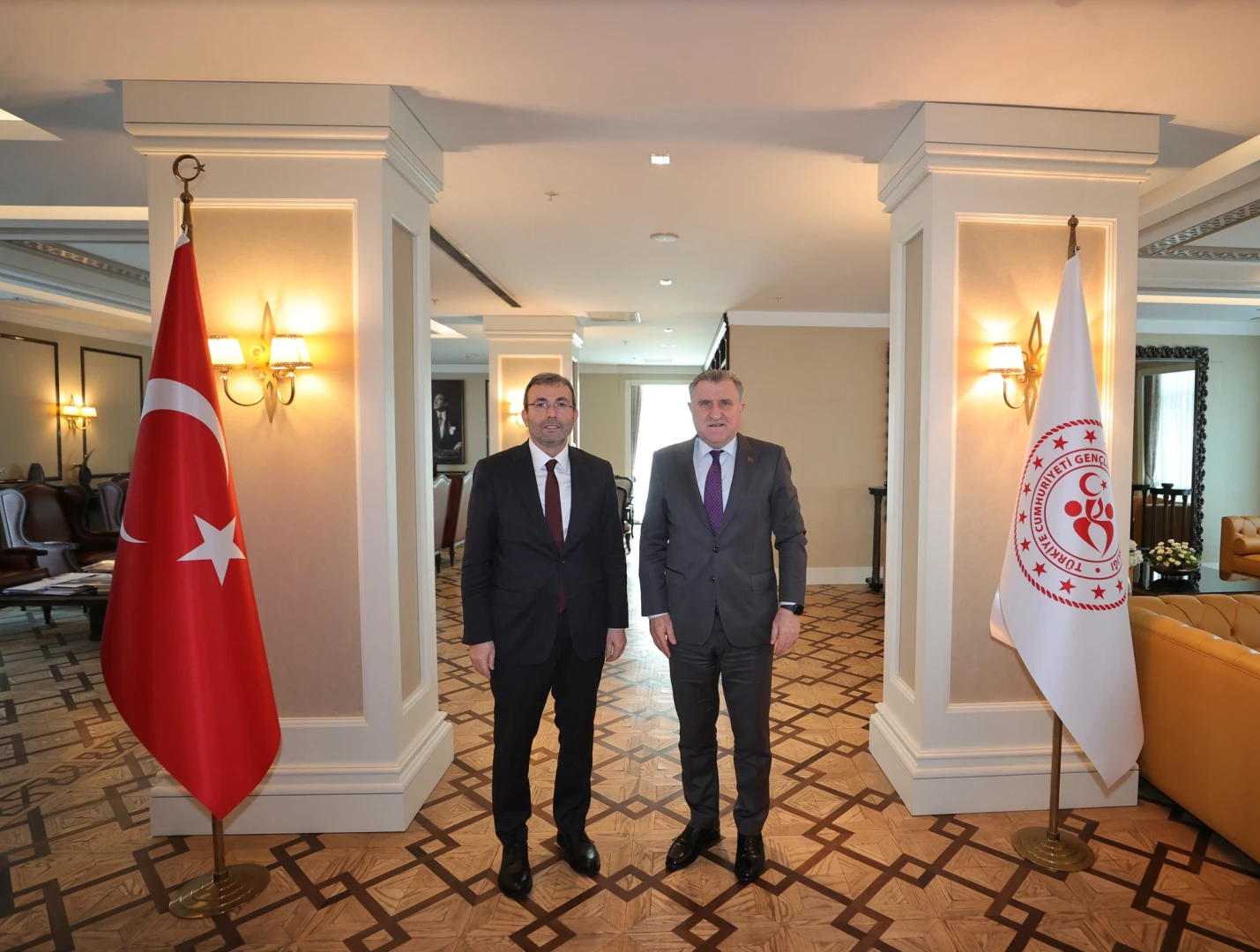 Gençlik ve Spor Bakanımız Sayın Osman Aşkın Bak’ı ziyaret ettik