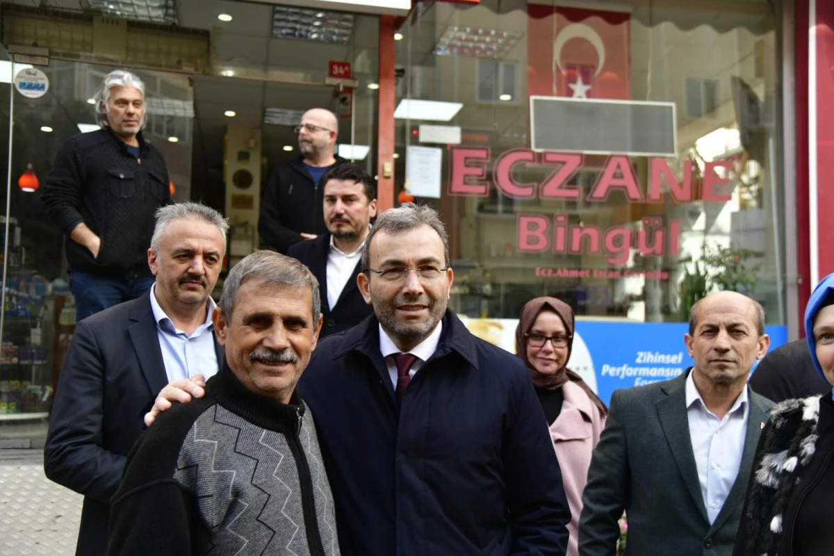 Şehit Fethi Caddesi’nde esnafımız ve komşularımızla selamlaştık